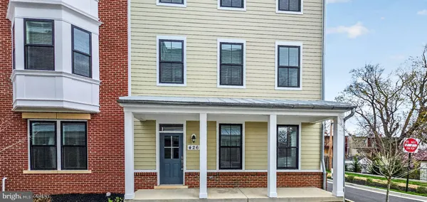 $785,000 | 426 Chapel Alley, Unit 8, Frederick, MD 21701