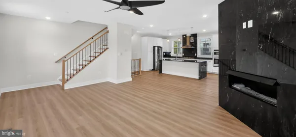 $785,000 | 426 Chapel Alley, Unit 8, Frederick, MD 21701