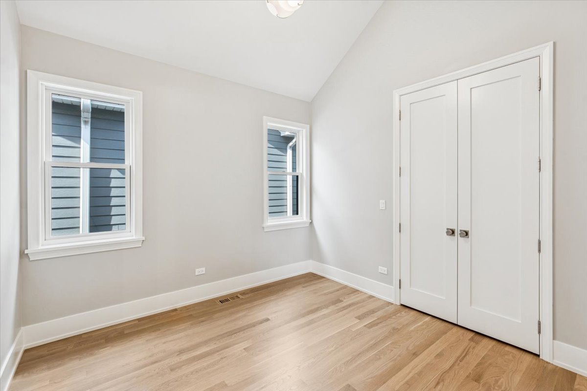 1932 West Wolfram Street Chicago, IL 60657 - Photo 23 of 44