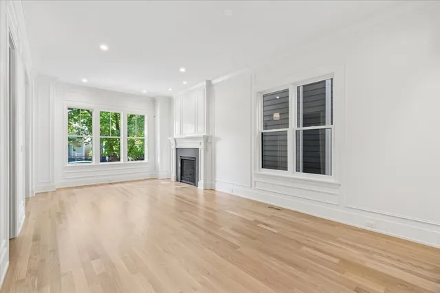 $2,200,000 | 1932 West Wolfram Street, Chicago, IL 60657