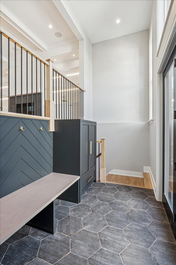 1932 West Wolfram Street Chicago, IL 60657 - Photo 32 of 44