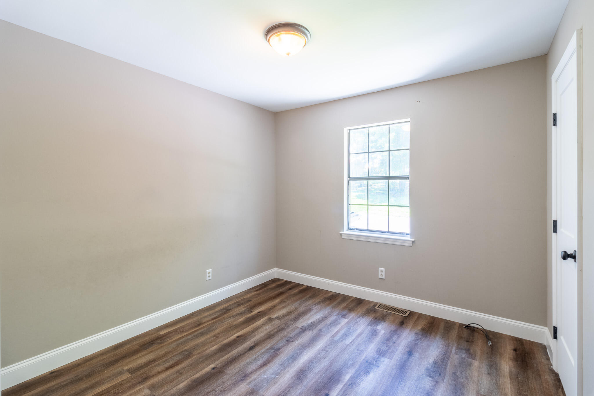 1617 North Chester Road Hixson, TN 37343 - Photo 14 of 48 _MG_9477-HDR
