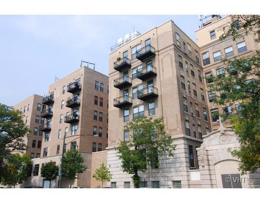 811 South Lytle Street, Unit 212 Chicago, IL 60607 - Photo 1 of 14 a view of a building