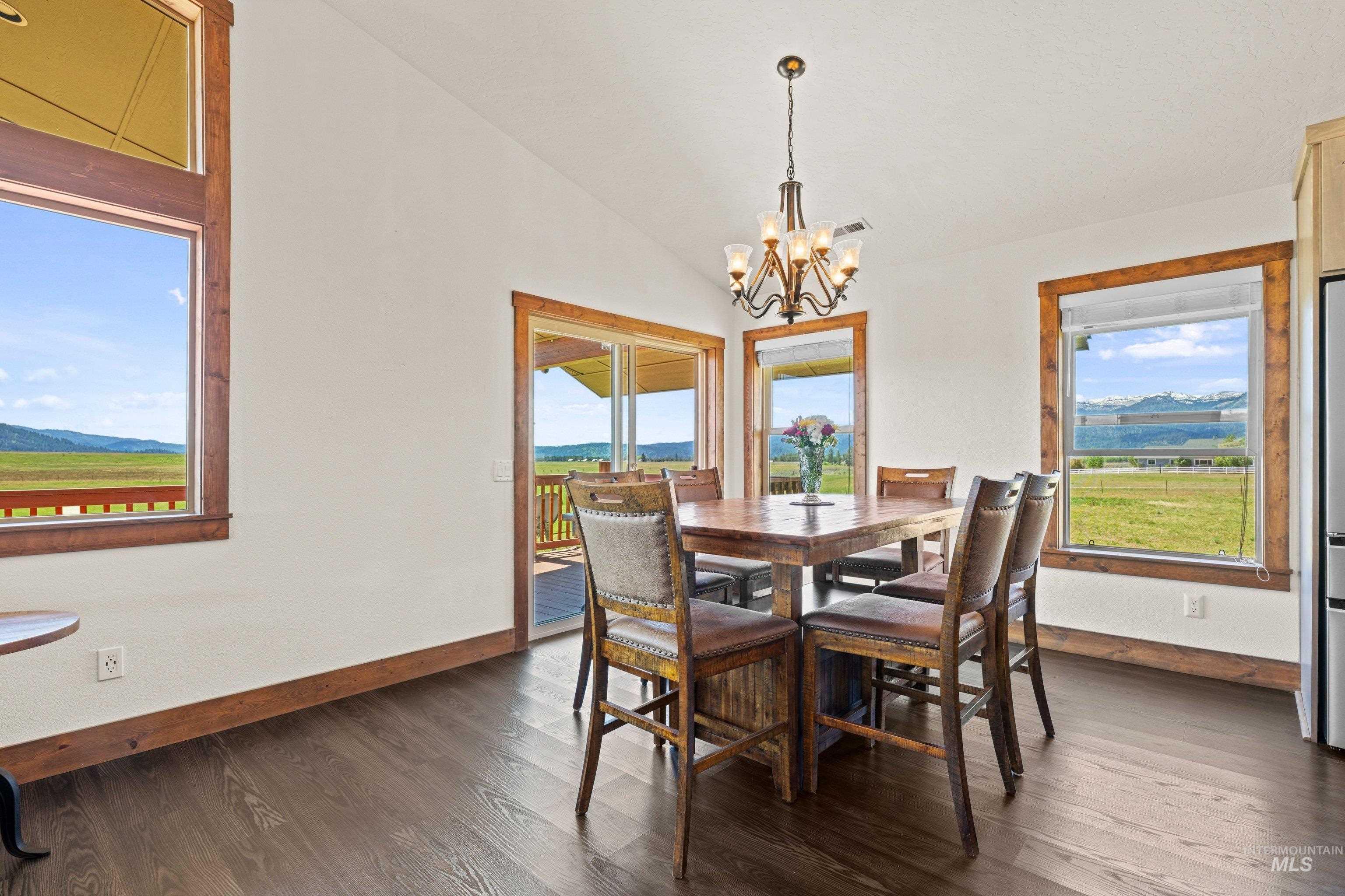 136 Goslin Loop Cascade, ID 83611 - Photo 18 of 50