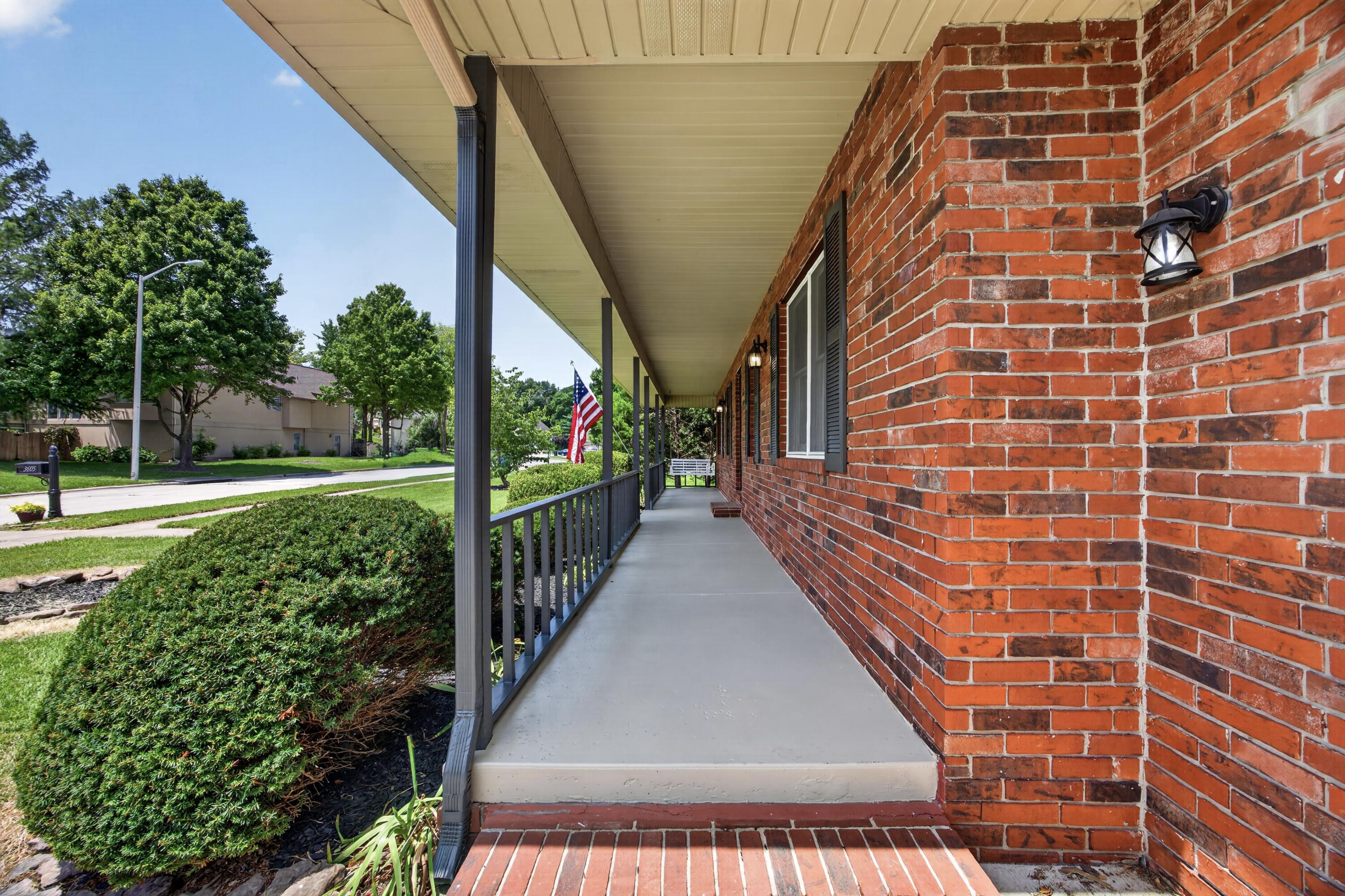 3605 East Delmar Street Springfield, MO 65809 - Photo 4 of 53 0N8A4307