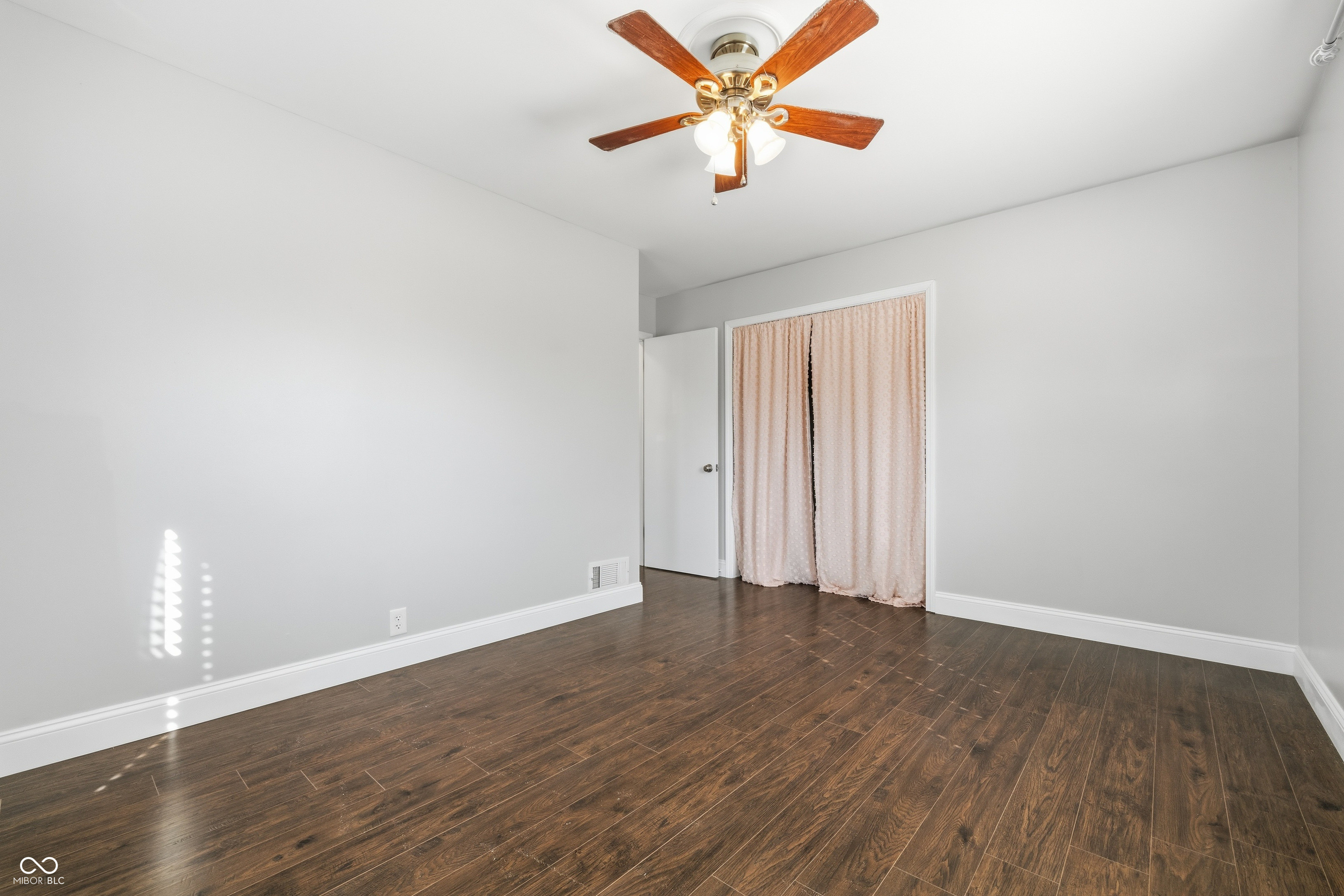 428 Maxwell Road Indianapolis, IN 46217 - Photo 18 of 36 Gallery Image 18