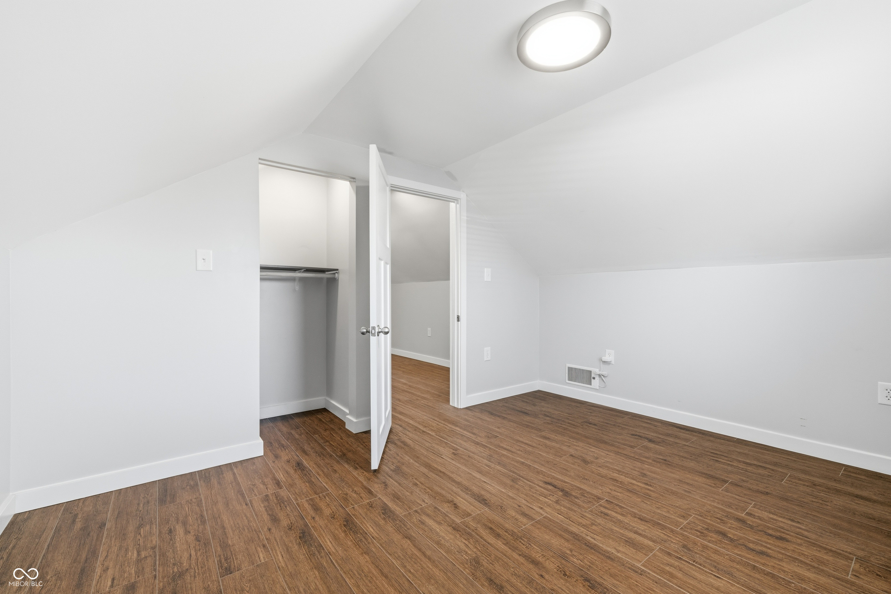 428 Maxwell Road Indianapolis, IN 46217 - Photo 19 of 36 Gallery Image 19
