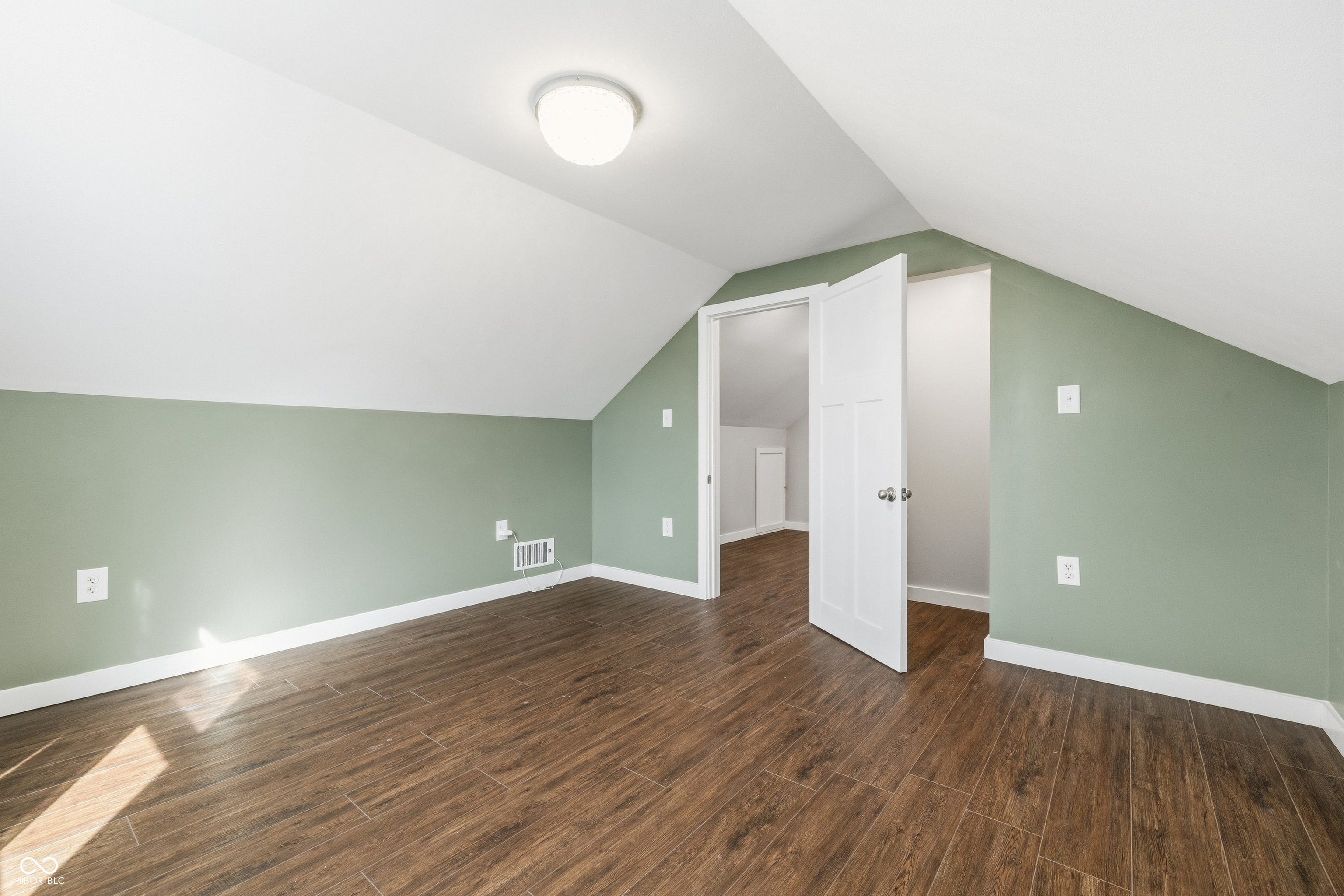 428 Maxwell Road Indianapolis, IN 46217 - Photo 22 of 36 Gallery Image 22