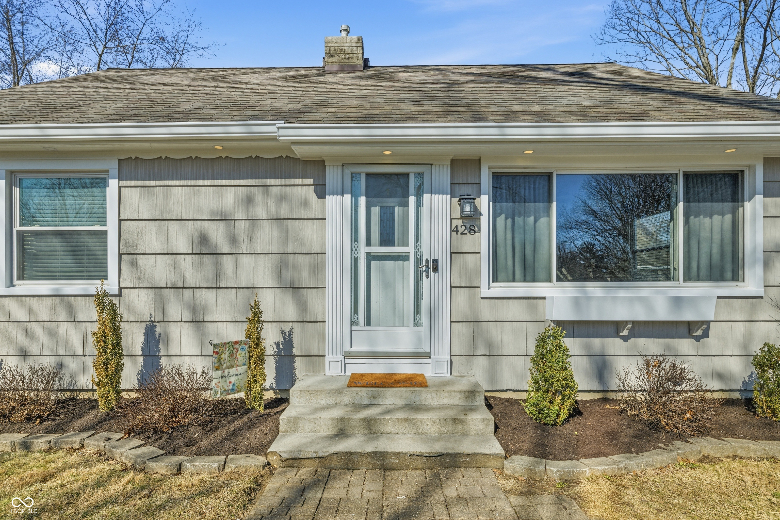 428 Maxwell Road Indianapolis, IN 46217 - Photo 4 of 36 Gallery Image 4