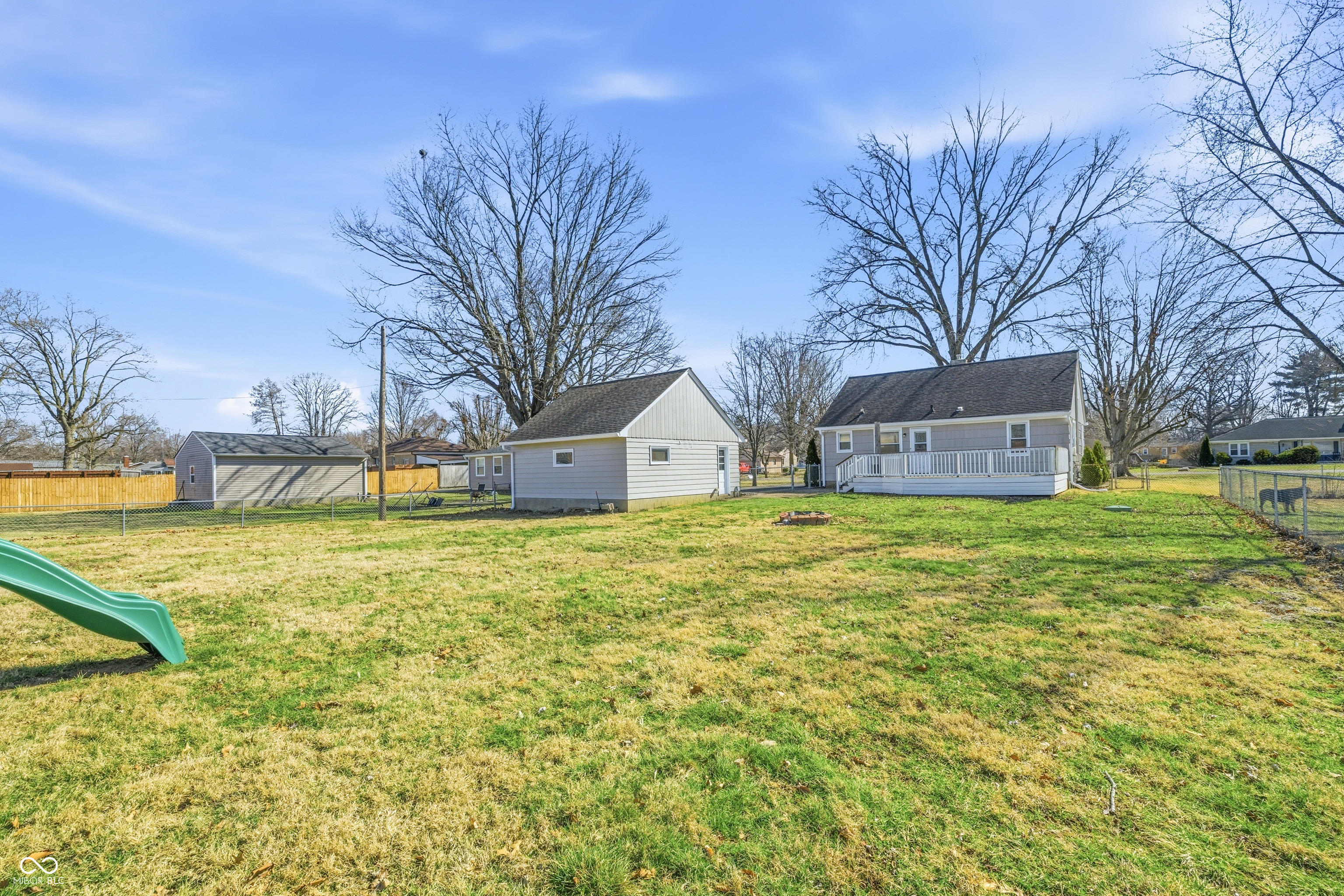 428 Maxwell Road Indianapolis, IN 46217 - Photo 6 of 36 Gallery Image 6