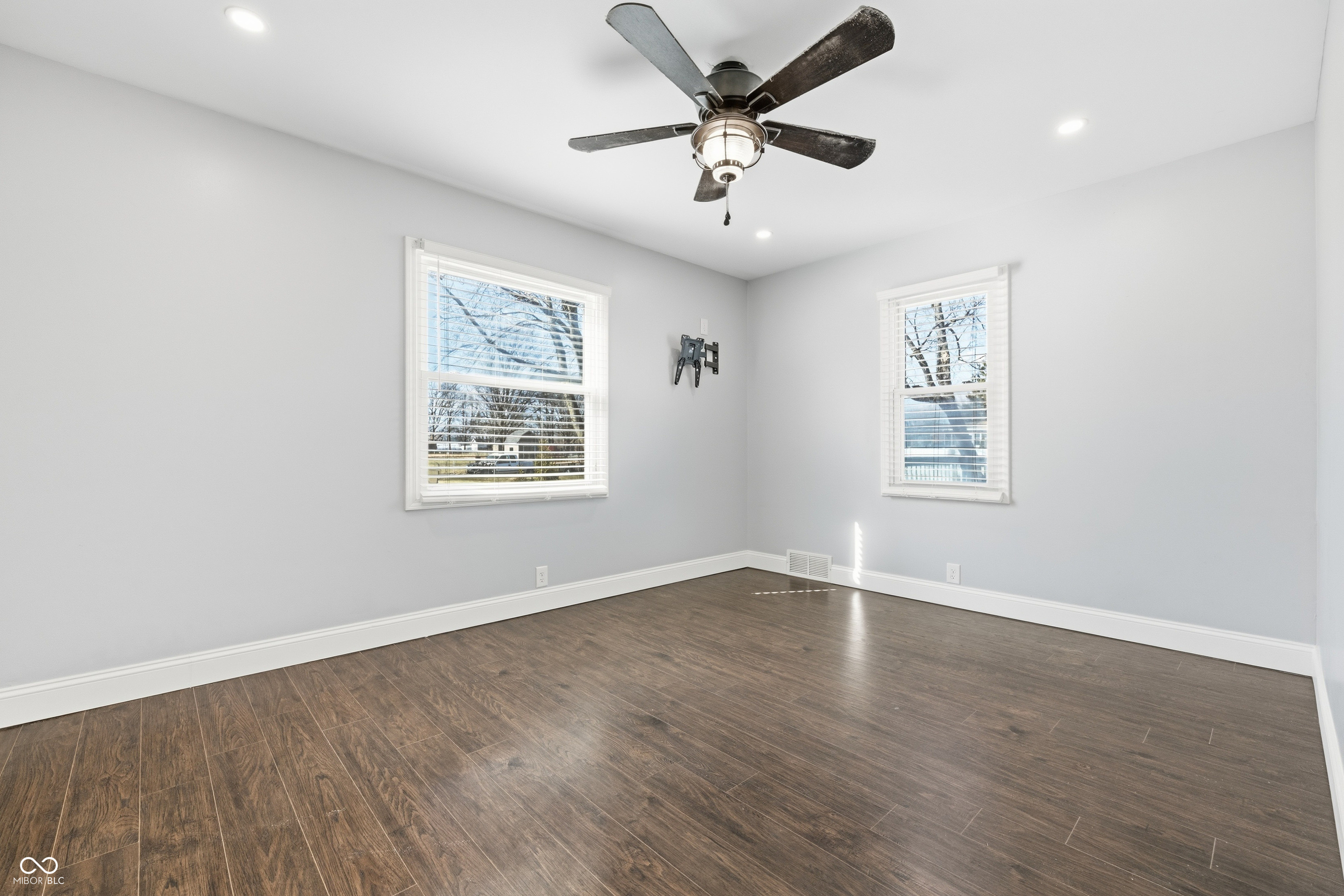 428 Maxwell Road Indianapolis, IN 46217 - Photo 7 of 36 Gallery Image 7