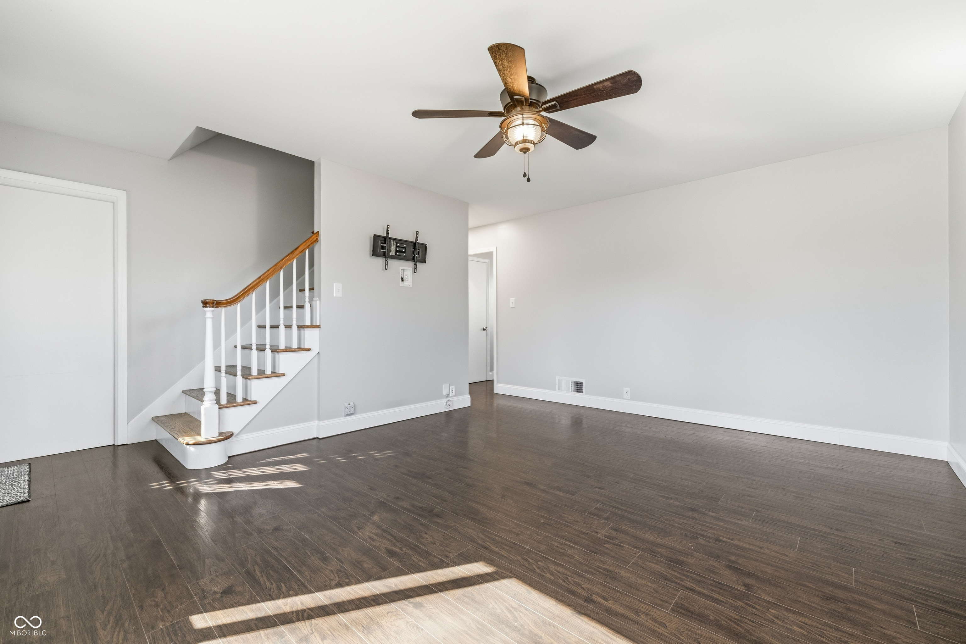 428 Maxwell Road Indianapolis, IN 46217 - Photo 10 of 36 Gallery Image 10