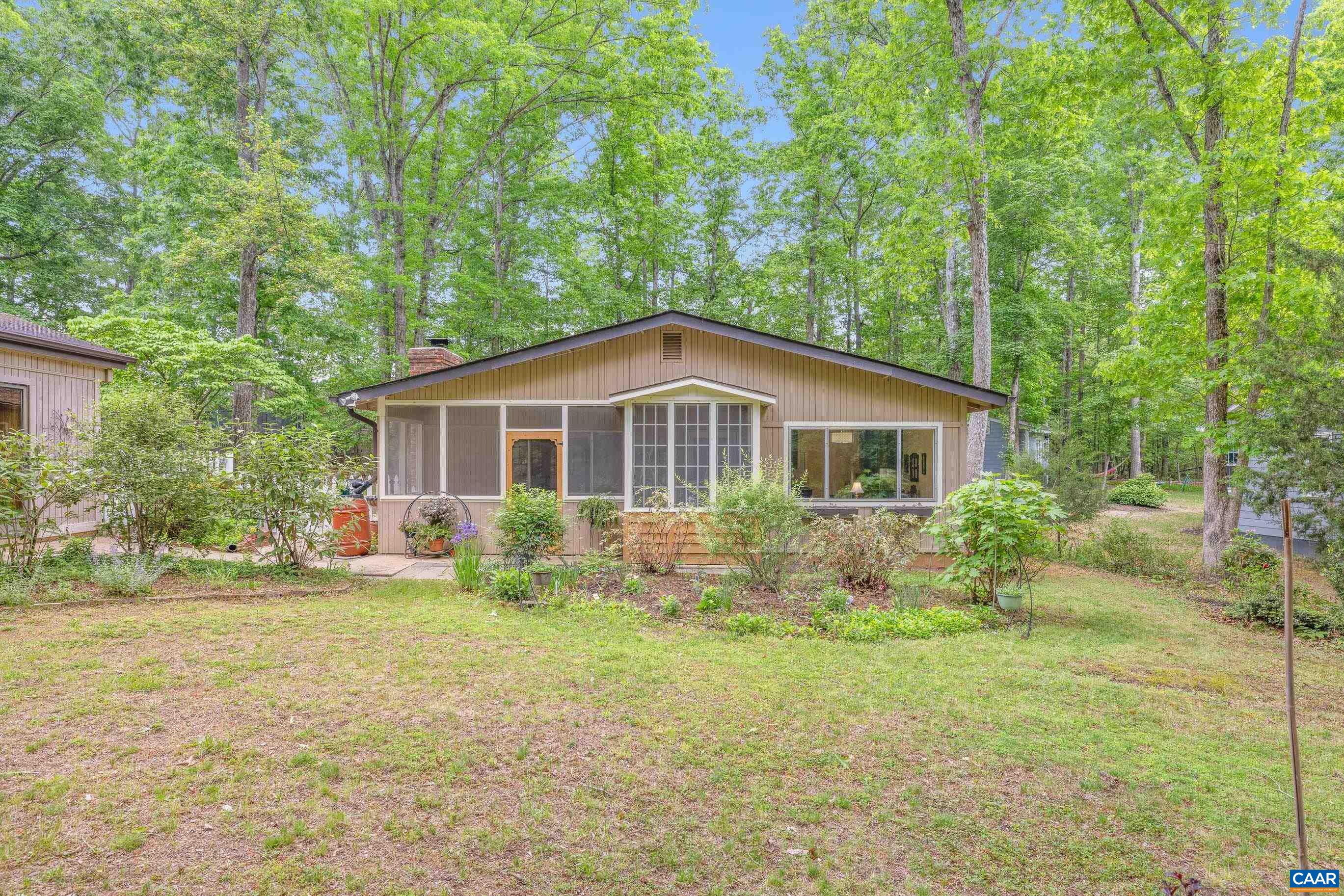 9 Glen Burnie Road Palmyra, VA 22963 - Photo 1 of 45