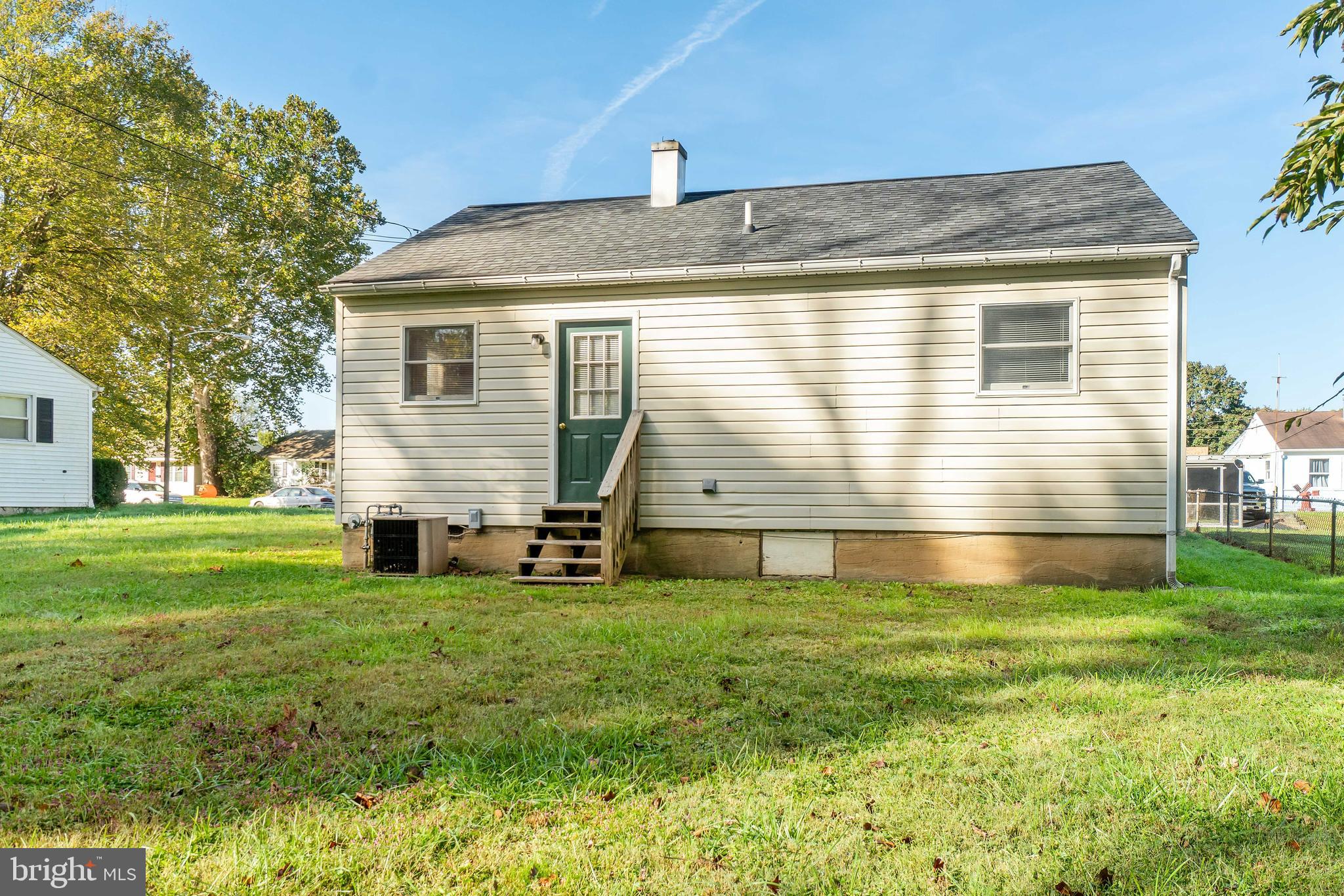 136 Friendship Road Elkton, MD 21921 - Photo 19 of 21 DOOR PROVIDES ACCESS TO KITCHEN