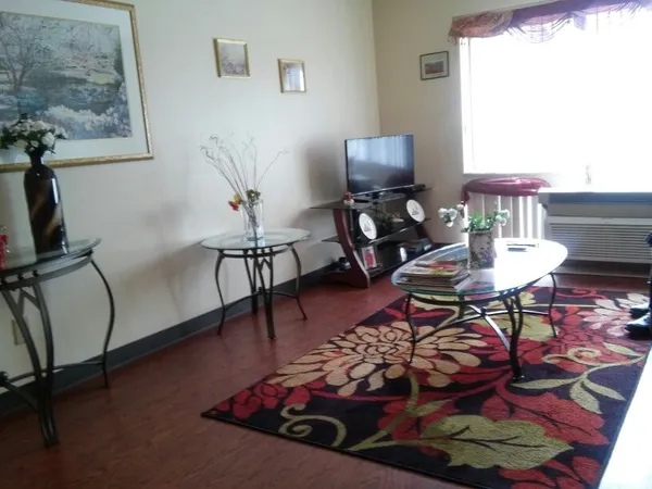 $1,268 | 1801 North Broadway Street, Indianapolis, IN 46202