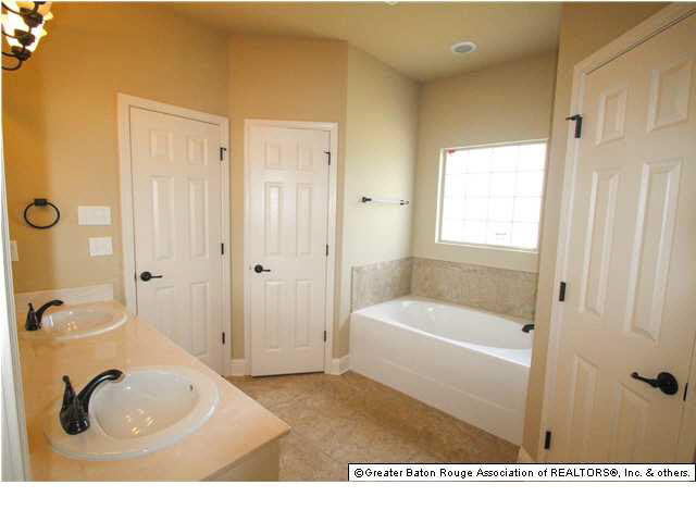 3740 Plantation Ridge Drive Addis, LA 70710 - Photo 4 of 15 Gallery Image 4