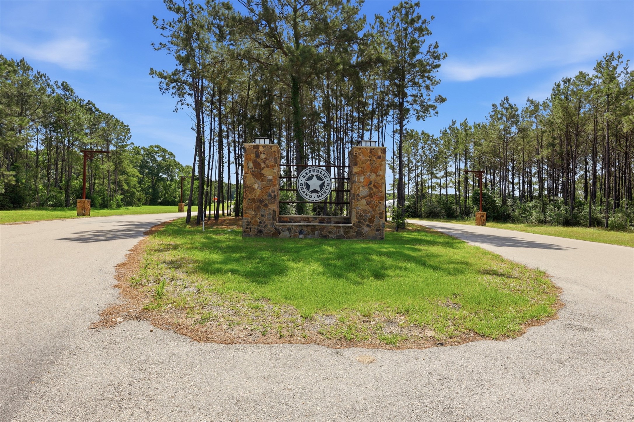15779 Republic Ranch Road North Willis, TX 77378 - Photo 14 of 19