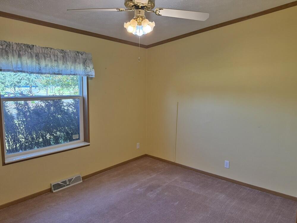10215 East Royal Road Stanwood, MI 49346 - Photo 17 of 32