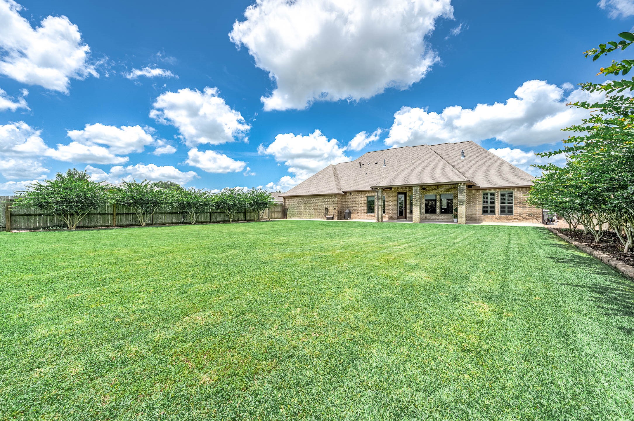 720 Rustic Oaks Drive Angleton, TX 77515 - Photo 28 of 35