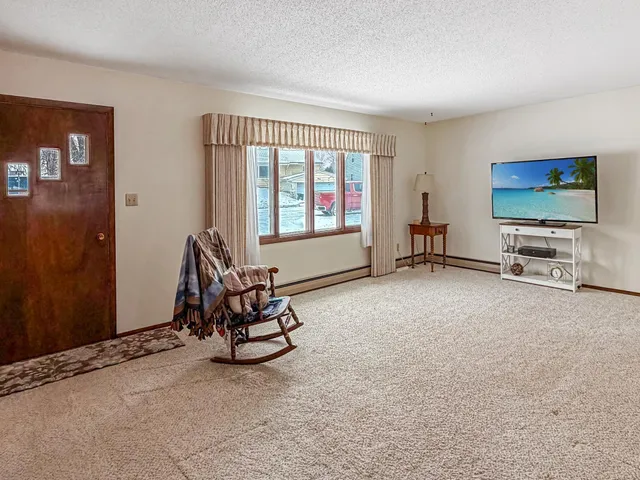 $100,000 | 200 Water Street, Russell, MN 56169