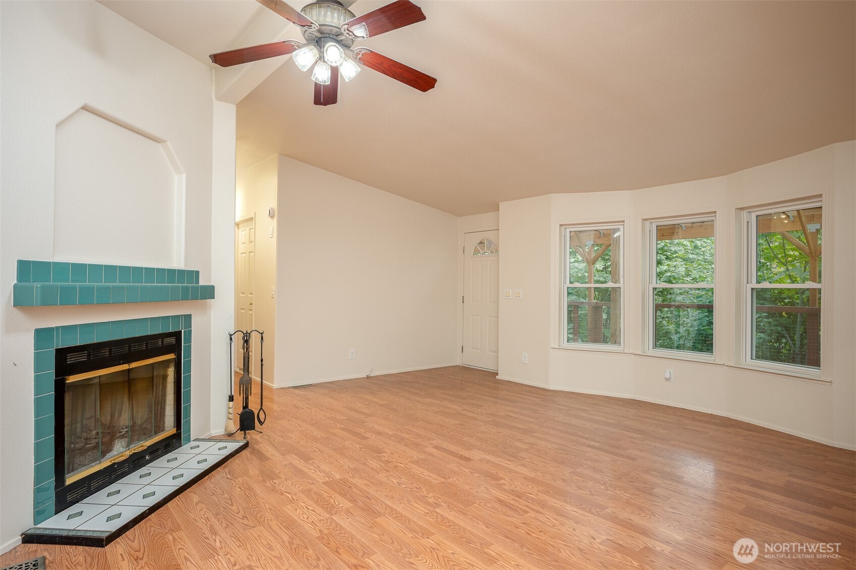6396 Kalama River Road Kalama, WA 98625 - Photo 3 of 39 Gallery Image 3
