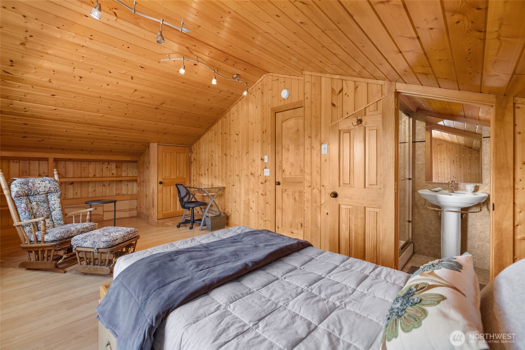 437 Sunrise Road Lopez Island, WA 98261 - Photo 21 of 39