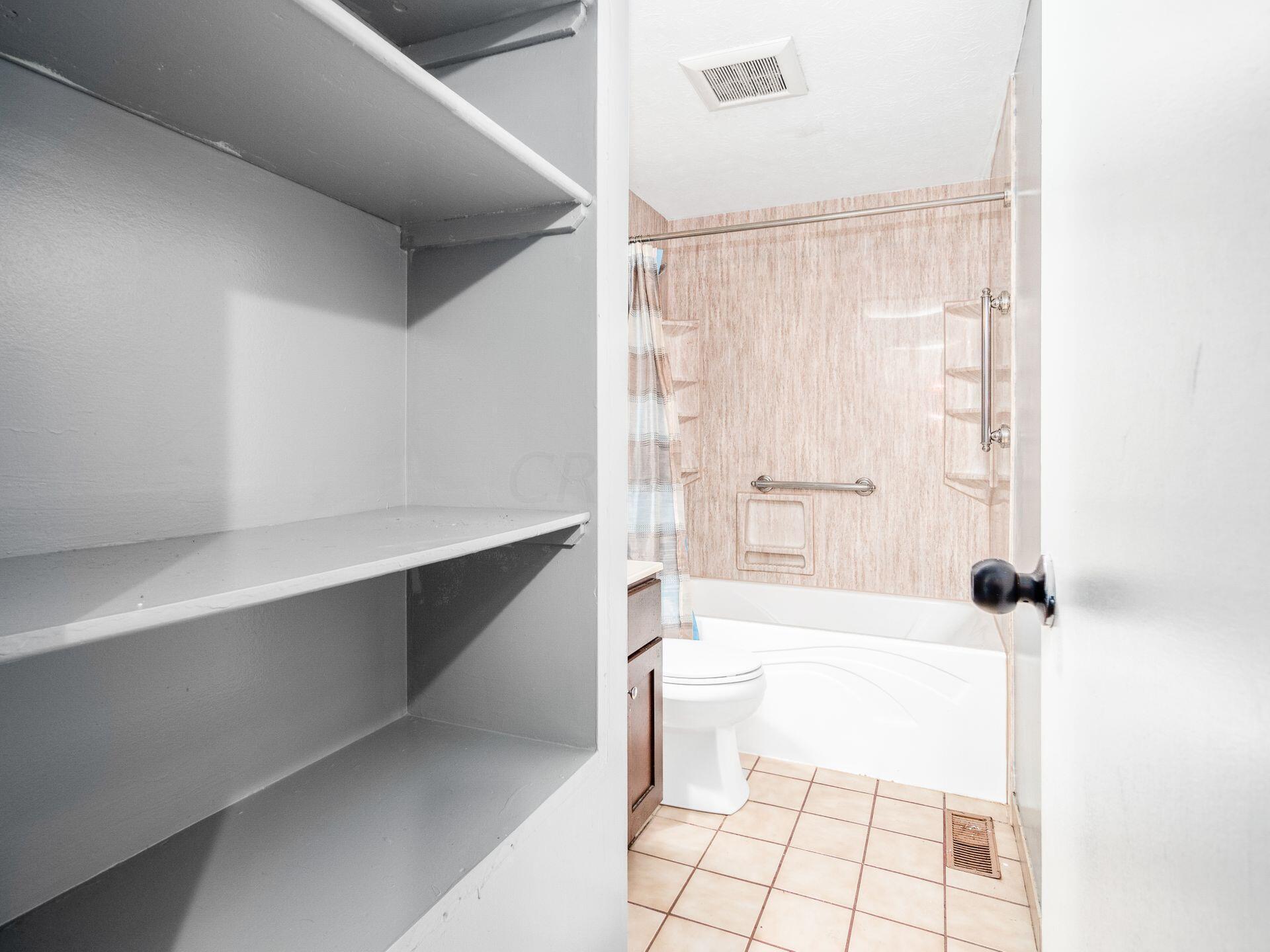 3022 Whitlow Road Columbus, OH 43232 - Photo 15 of 24 Gallery Image 15