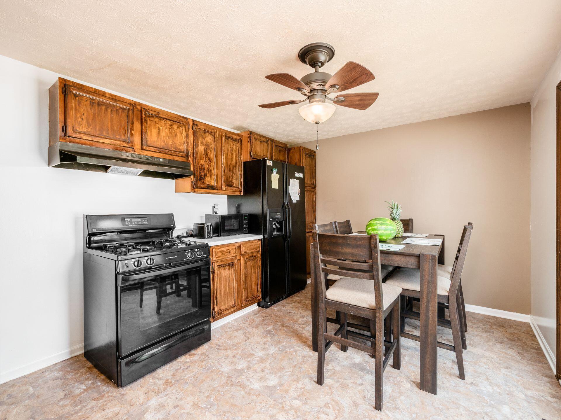 3022 Whitlow Road Columbus, OH 43232 - Photo 7 of 24 Gallery Image 7