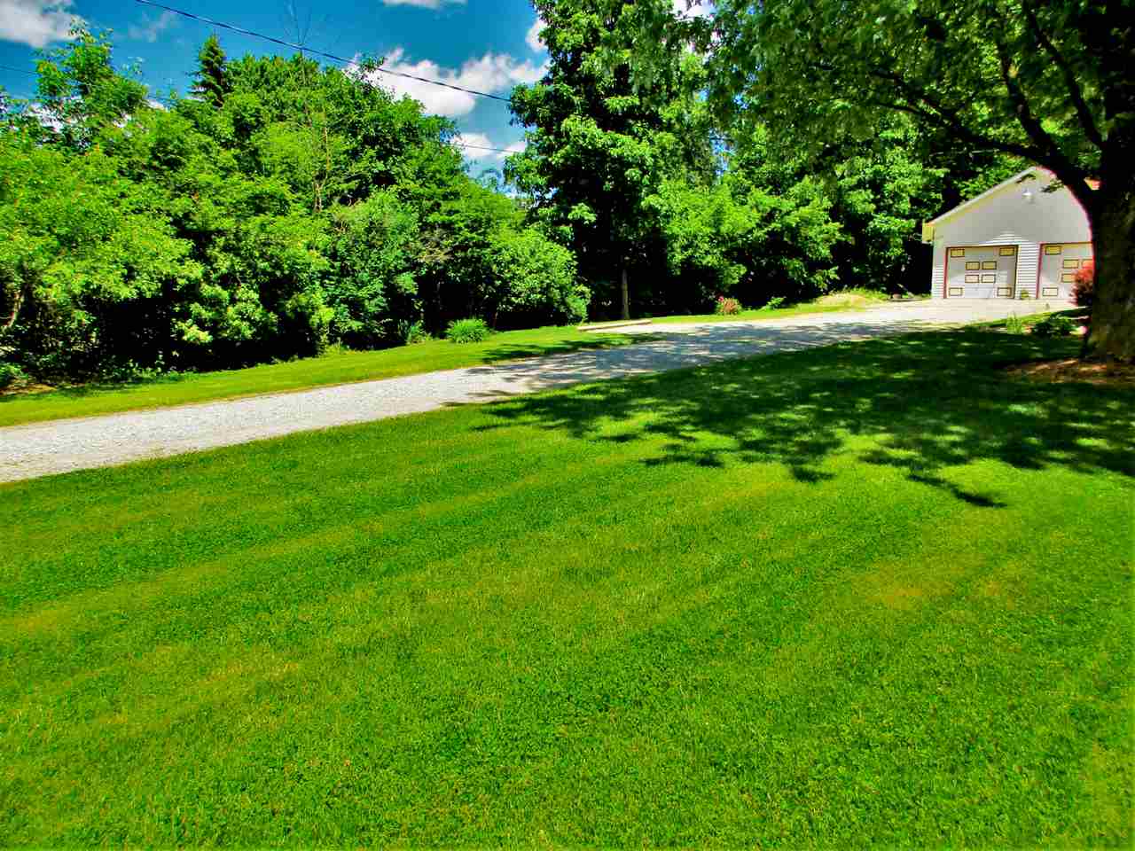 5281 South Sheridan Road Durand, MI 48429 - Photo 28 of 44 31293948-27.JPG