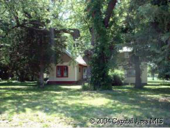 2 R R Free Road Greenview, IL 62642 - Photo 1 of 9