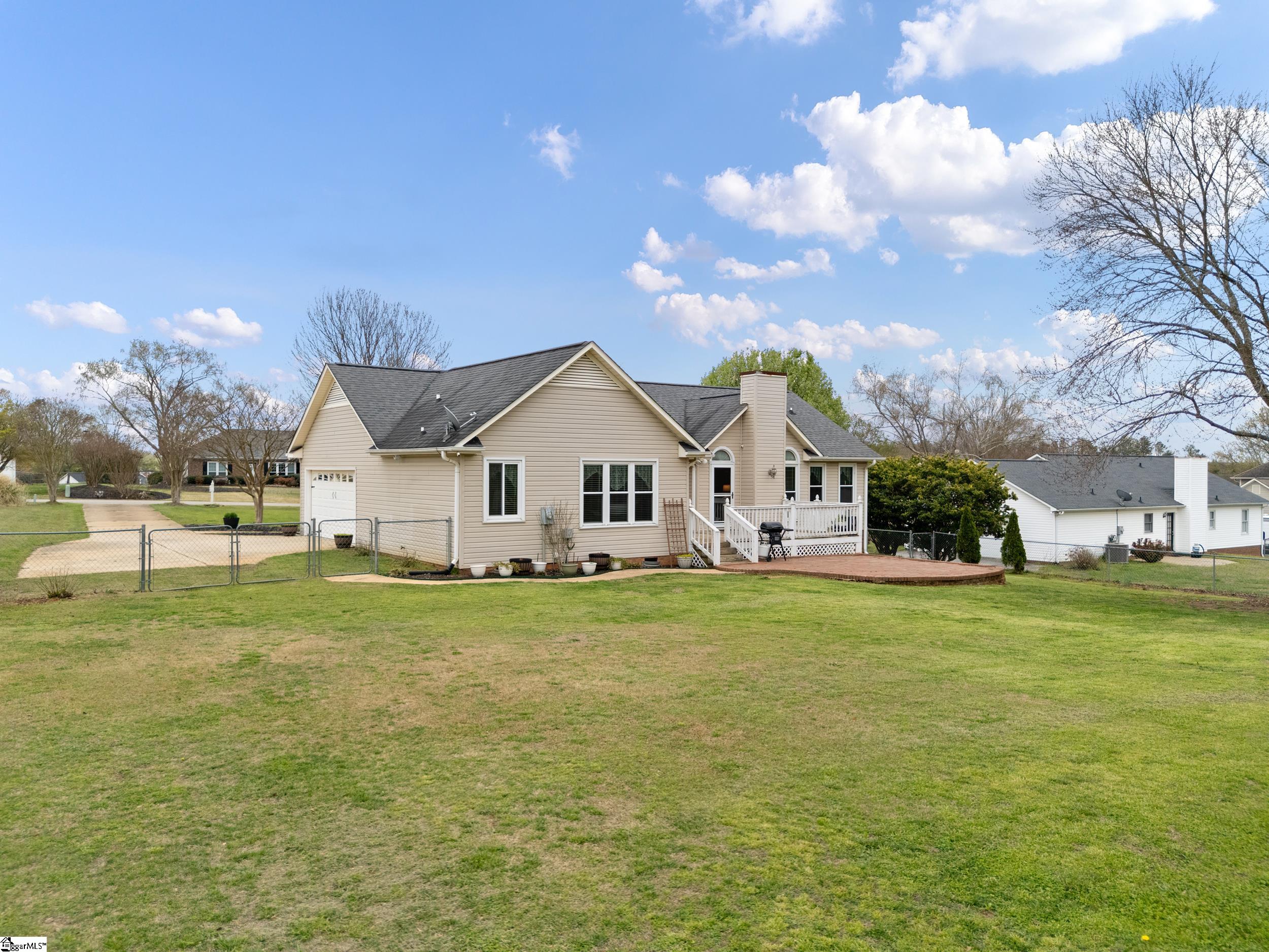 457 Cresthaven Drive Boiling Springs, SC 29316 - Photo 23 of 33