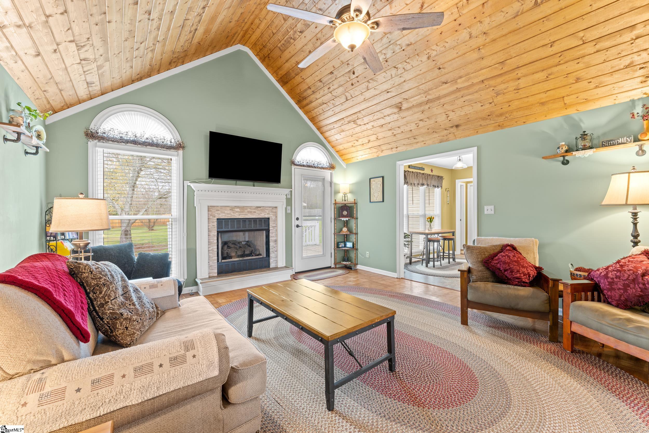 457 Cresthaven Drive Boiling Springs, SC 29316 - Photo 6 of 33
