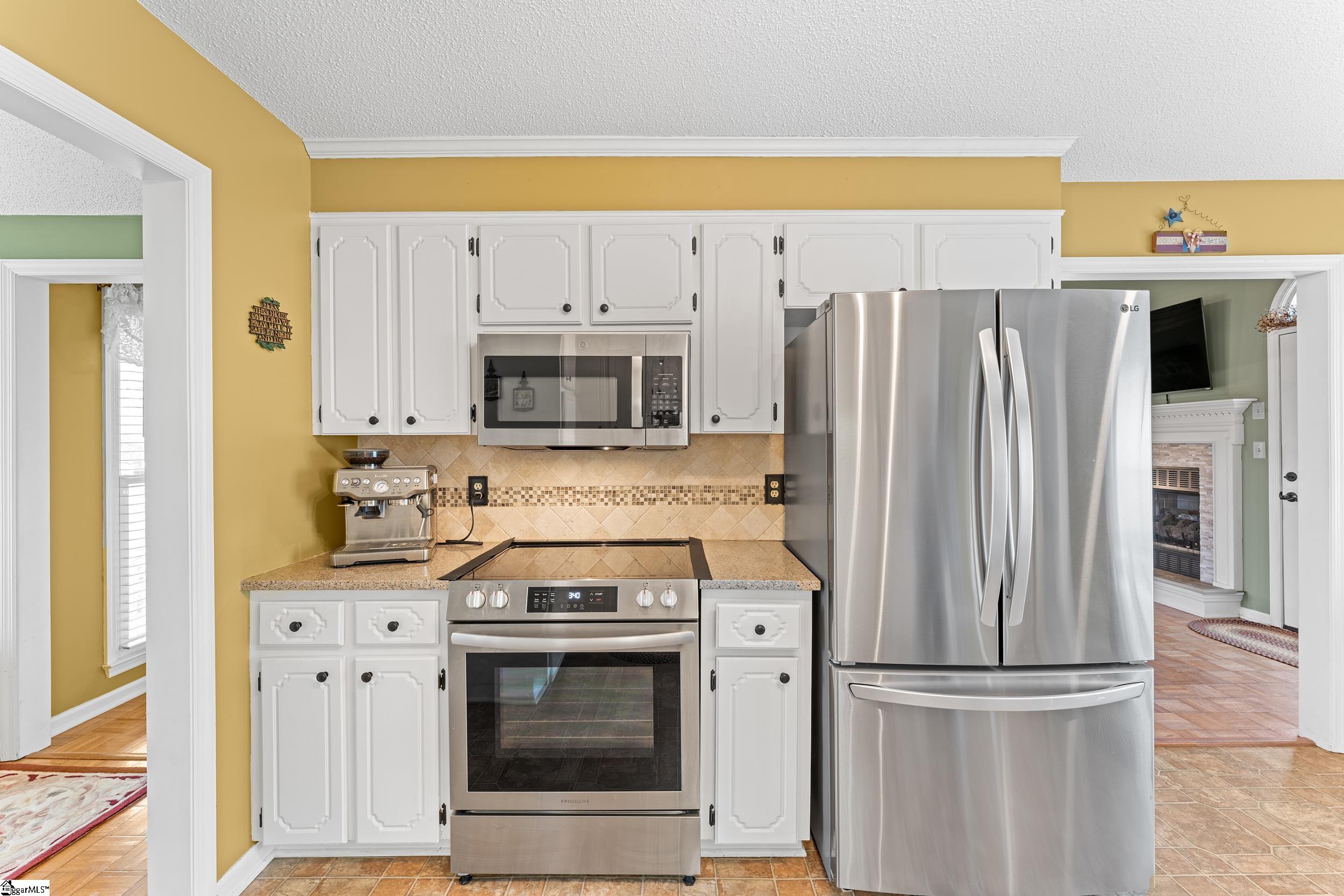 457 Cresthaven Drive Boiling Springs, SC 29316 - Photo 8 of 33
