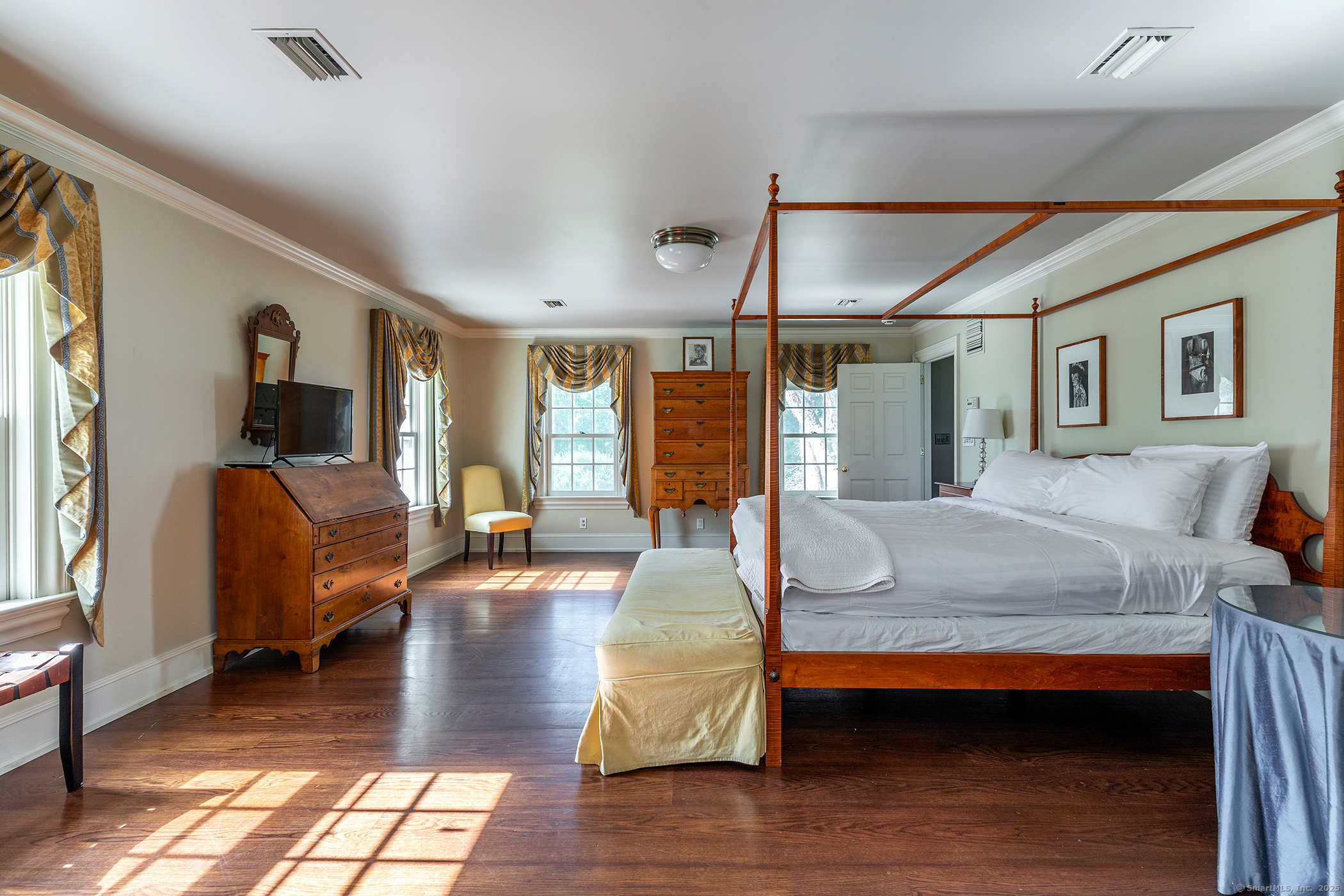 10 Sunny Ridge Road Washington, CT 06793 - Photo 21 of 39 Primary Bedroom Suite...