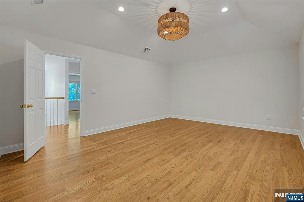 1364 Tabor Road Morris Plains, NJ 07950 - Photo 21 of 35