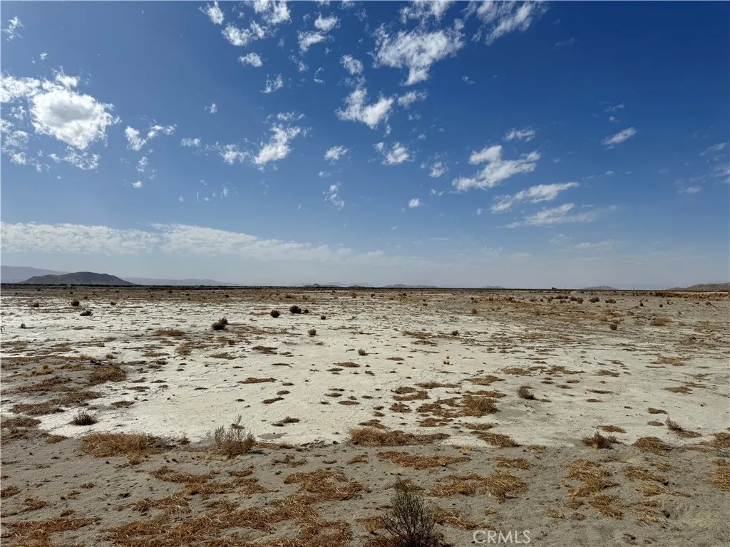0 Cascade Road Adelanto, CA 92301 - Photo 2 of 5 a view of a dry yard