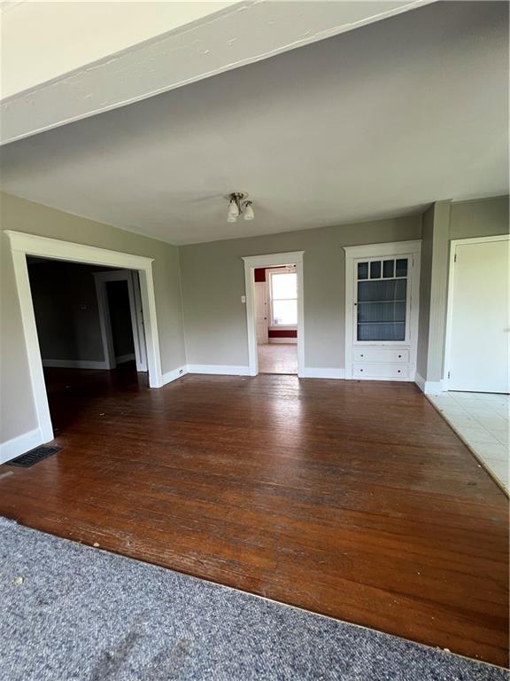 1109 Mccomb Lane Pittsburgh, PA 15239 - Photo 7 of 41