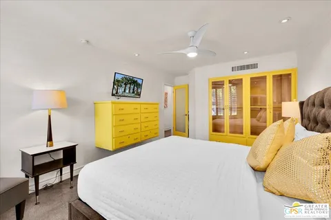 $229,000 | 1655 East Palm Canyon Drive, Unit 609, Palm Springs, CA 92264