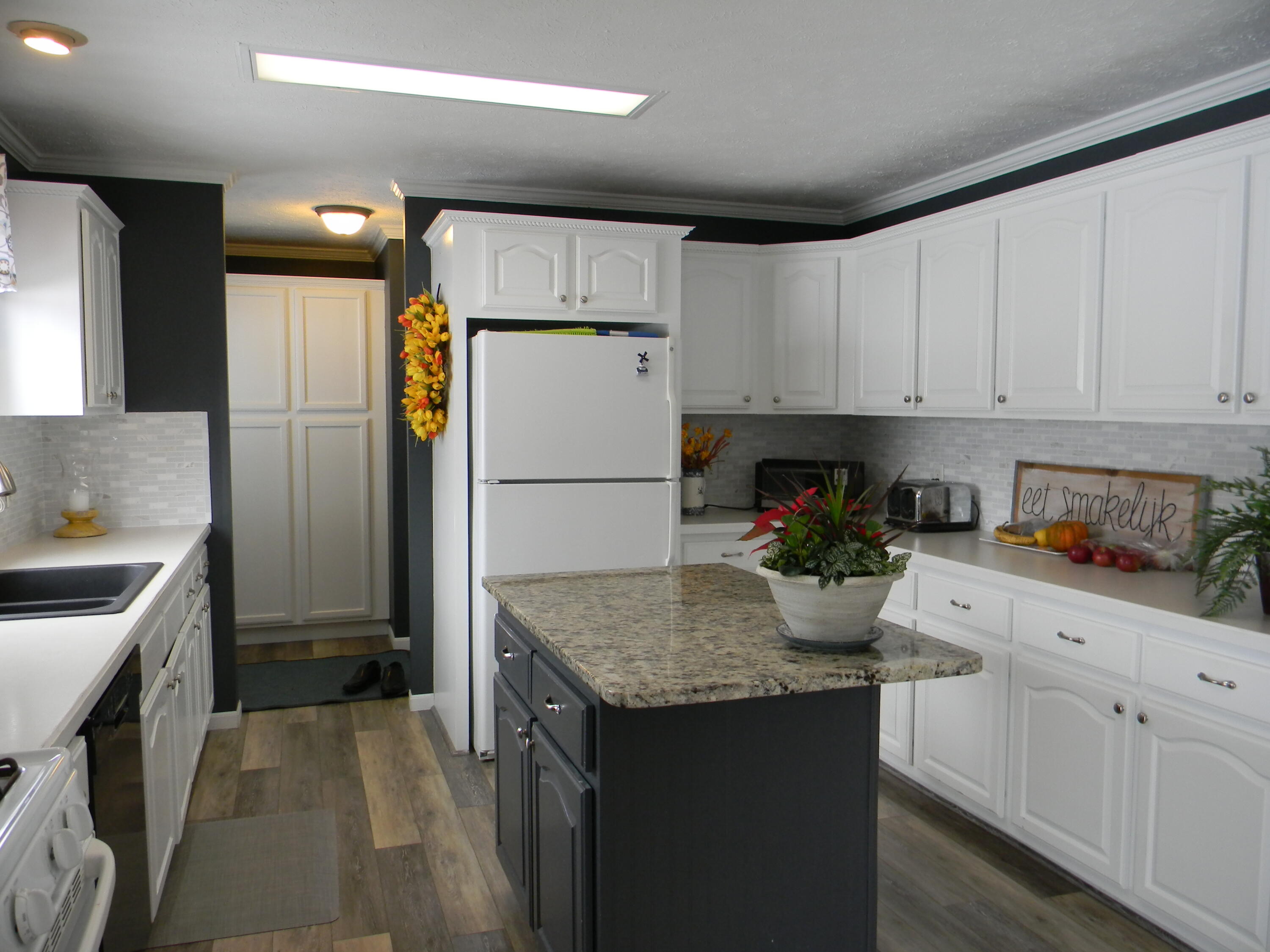3113 South Tuttle Road Custer, MI 49405 - Photo 12 of 40 Kitchen