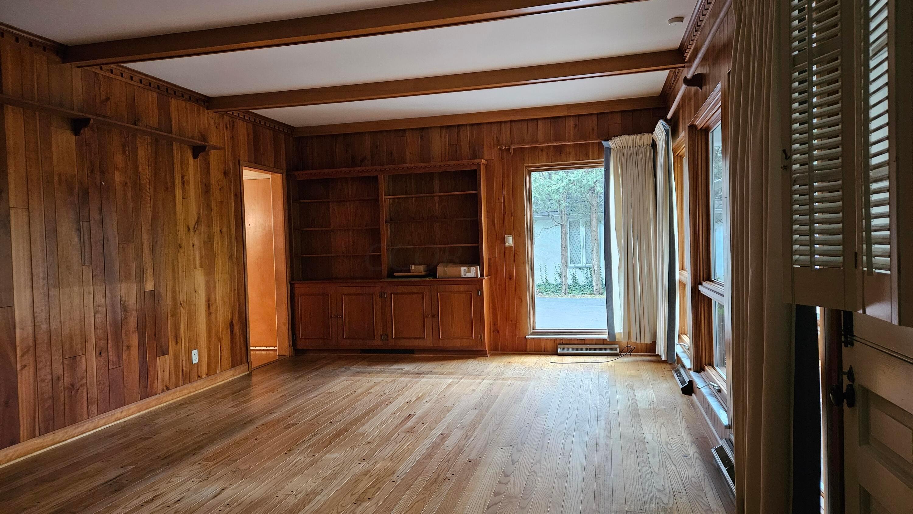 1383 Haddon Road Columbus, OH 43209 - Photo 13 of 44 20241014_163811