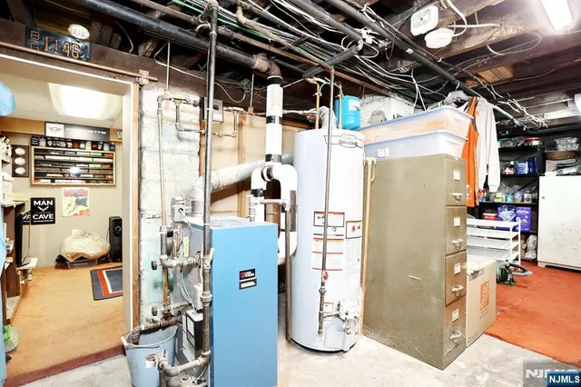 $589,900 | 56 Seneca Avenue, Dumont, NJ 07628