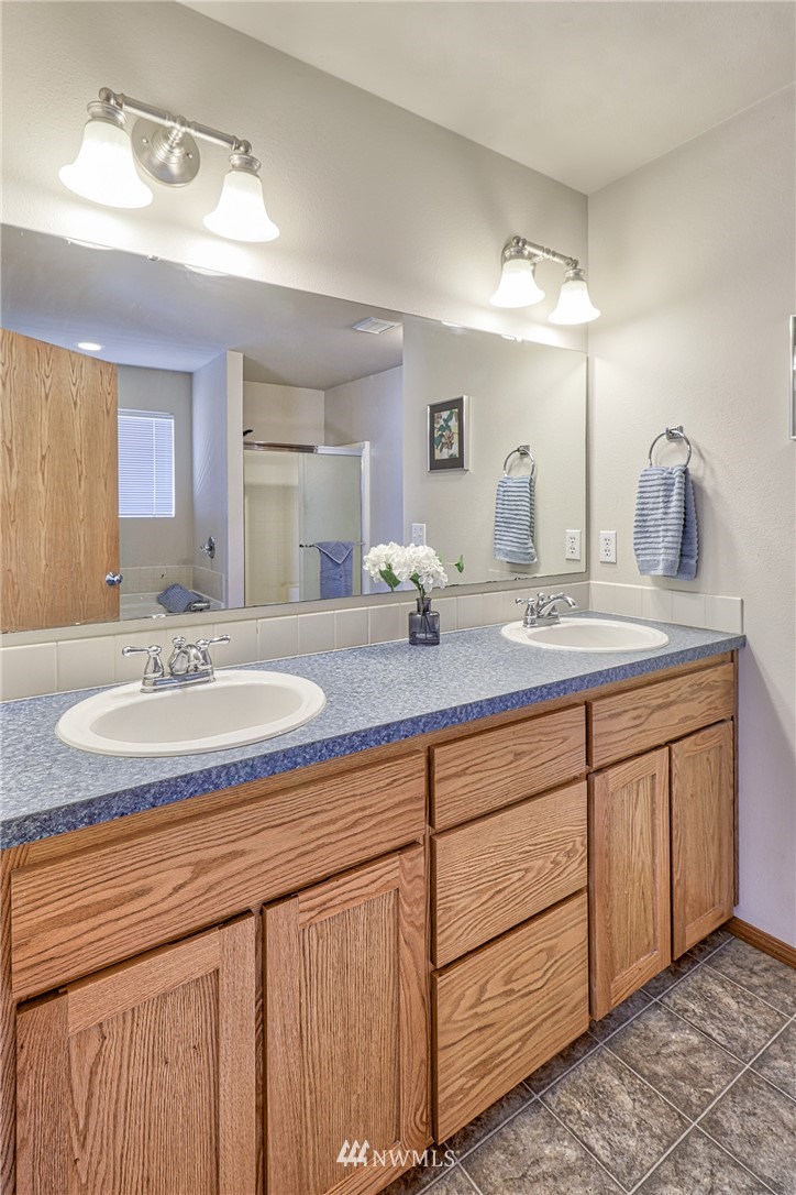 6933 Prism Street Southeast Lacey, WA 98513 - Photo 18 of 31 Gallery Image 18