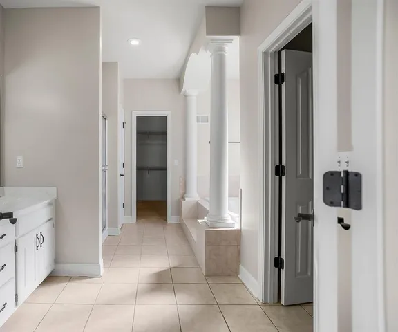 $440,000 | 2224 Northeast Overland Drive, Blue Springs, MO 64029