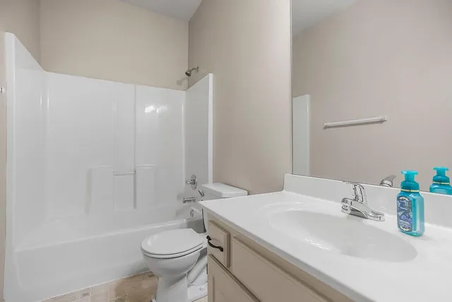 $440,000 | 2224 Northeast Overland Drive, Blue Springs, MO 64029