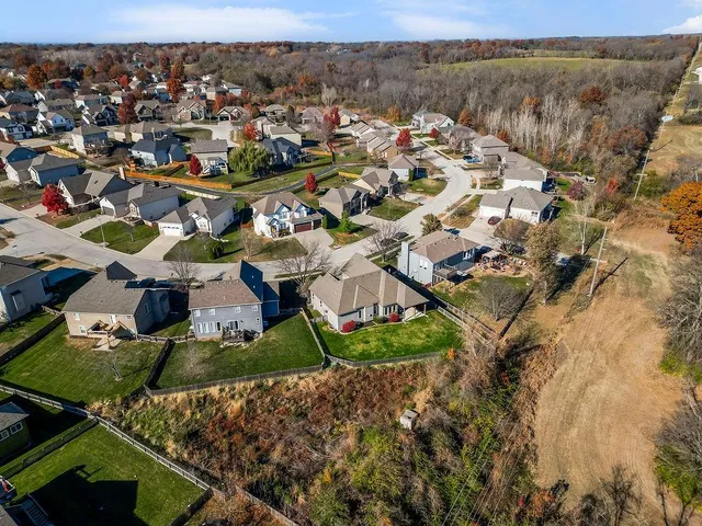 $440,000 | 2224 Northeast Overland Drive, Blue Springs, MO 64029