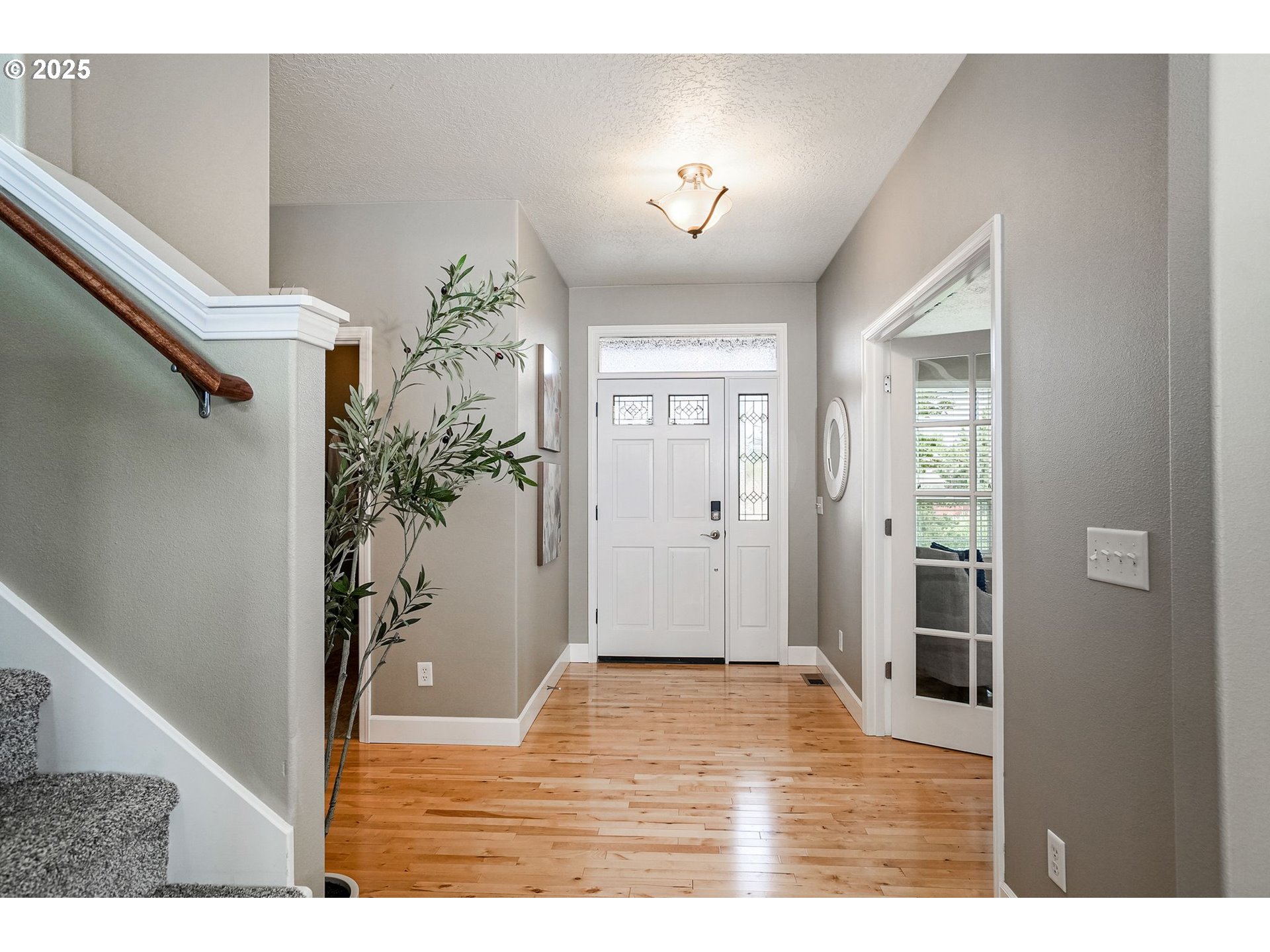 413 Northwest Harold Street Sublimity, OR 97385 - Photo 5 of 48 a view of an entryway