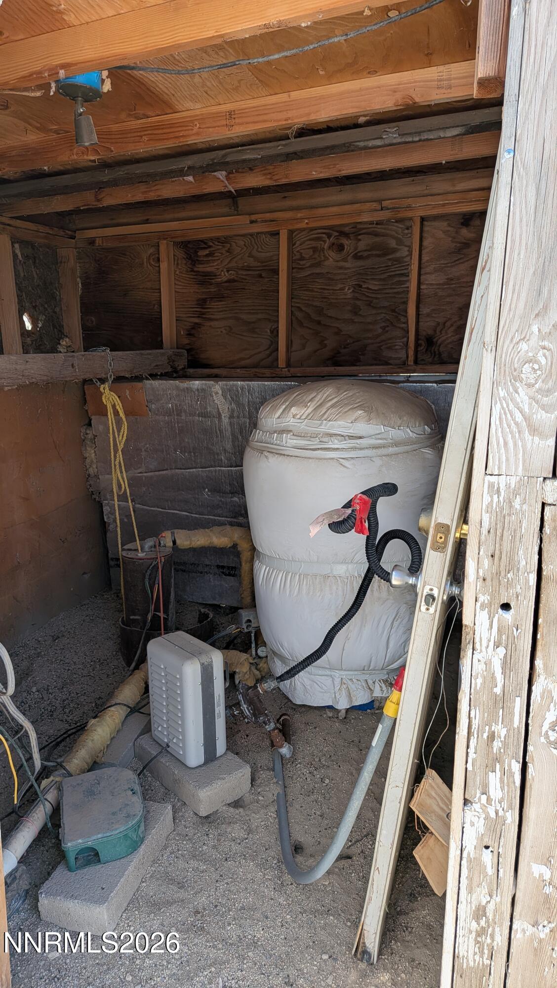 22755 Rye Patch Reservoir Road Lovelock, NV 89419 - Photo 14 of 15 well house