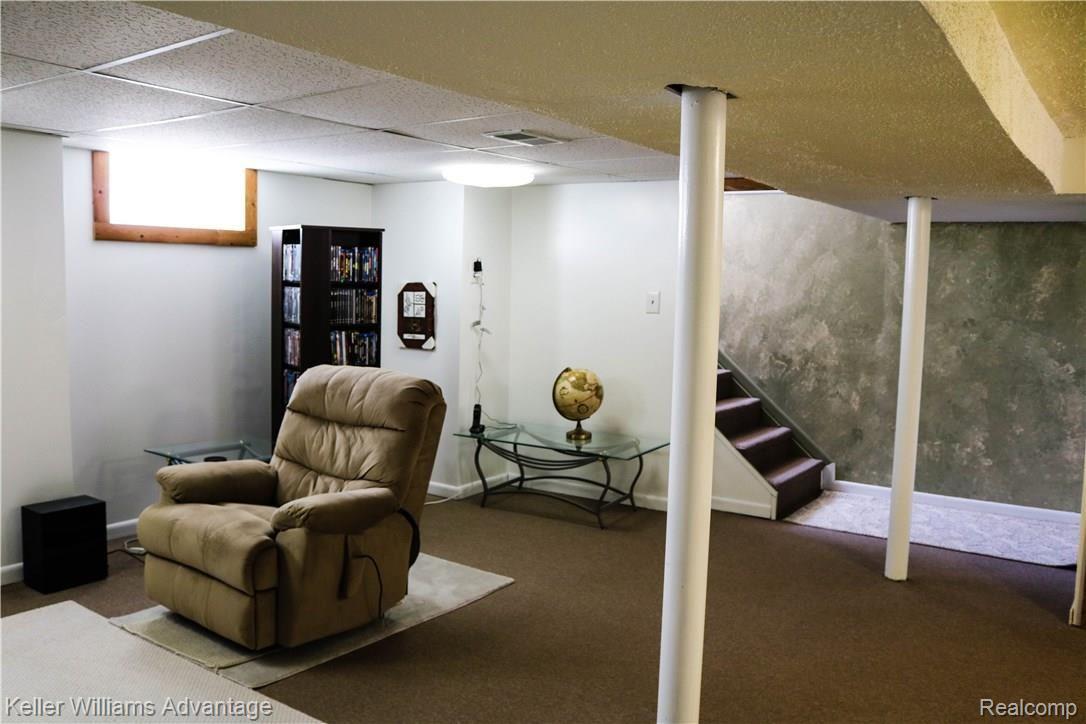 11403 Inkster Road Livonia, MI 48150 - Photo 30 of 43 I33.jpg