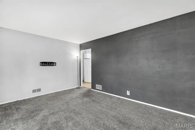 $149,900 | 2592 Lynch Avenue, Granite City, IL 62040