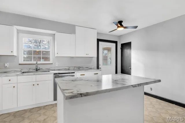 $149,900 | 2592 Lynch Avenue, Granite City, IL 62040